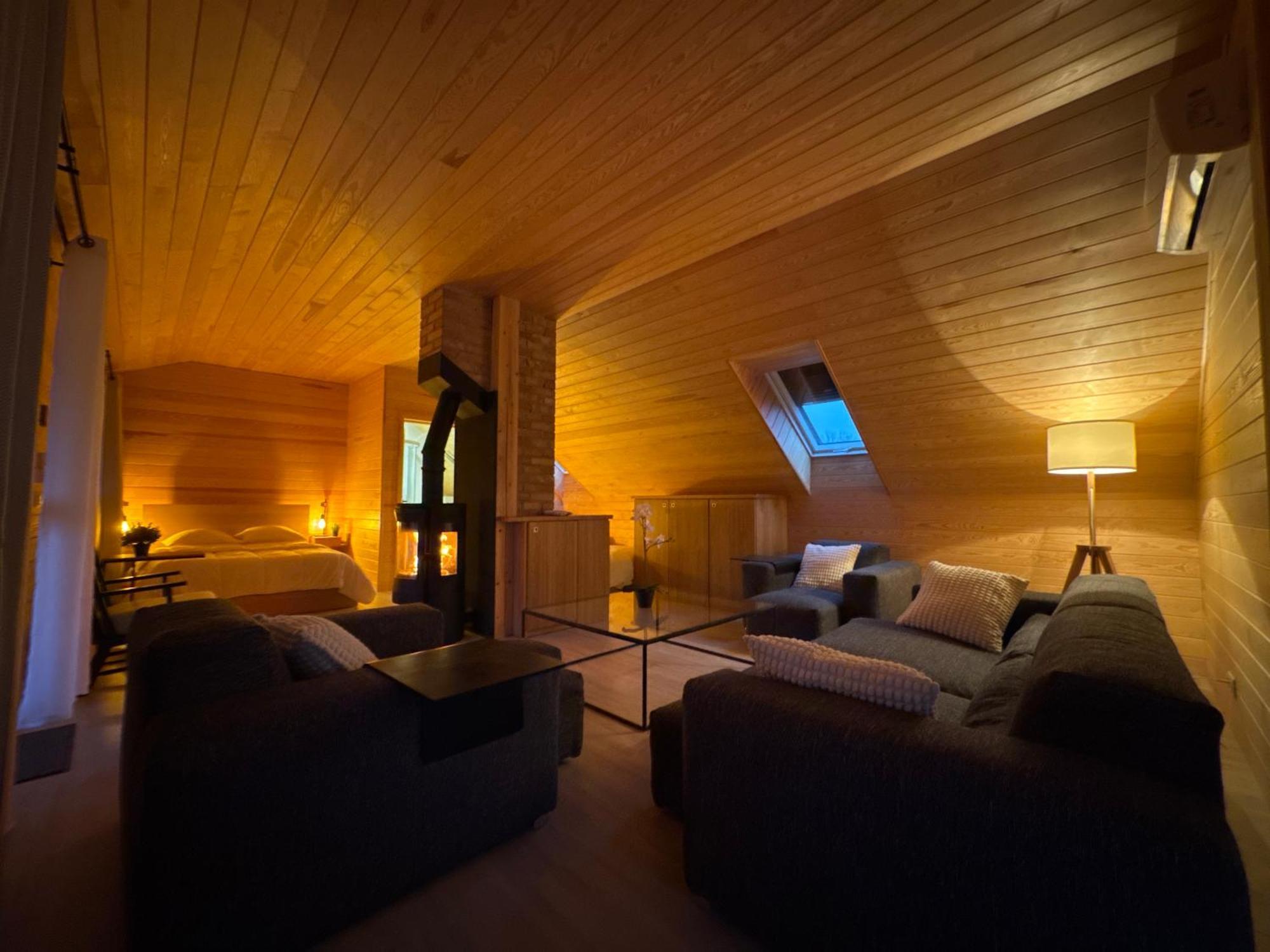 Dolina Sanu Hotel Krzeszow  Екстериор снимка